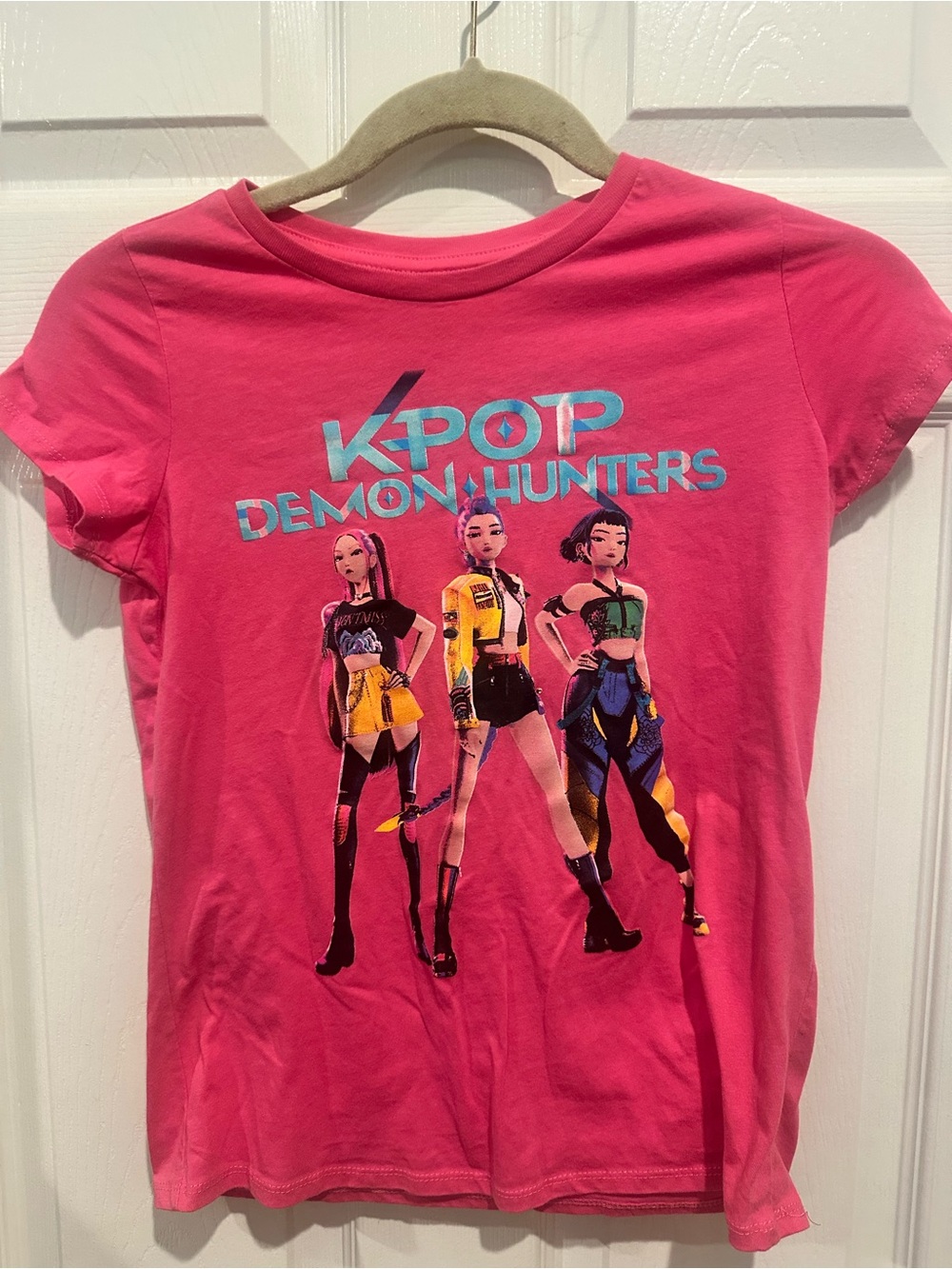 Netflix Pink K-Pop Demon Hunters Graphic Tee